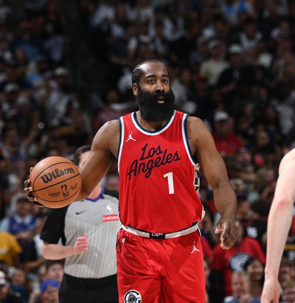 Harden: Mùa trước, thế giới bên ngoài dự đoán rằng chúng ta chỉ có thể thắng 35 trận. Chìa khóa khôn